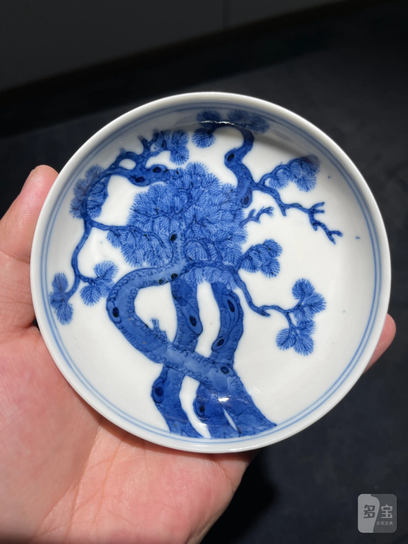 清光绪 青花虬松图小盘 - 图2